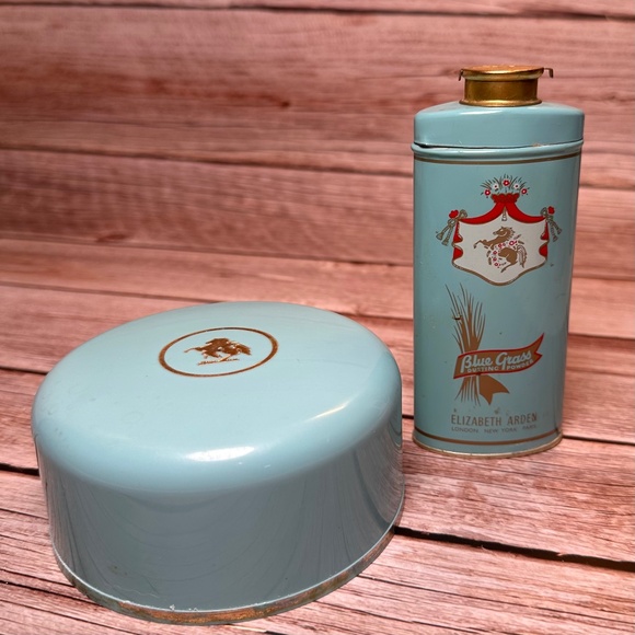 Vintage Elizabeth Arden “Blue Grass” Dusting Powder Set – Tin & Shaker Bottle - Picture 1 of 16